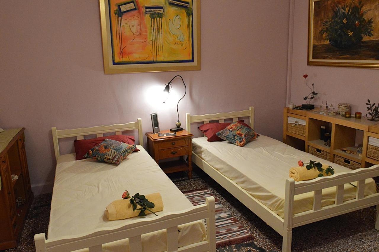 Pireas Port Next To Metro Artistic House Apartment Ngoại thất bức ảnh