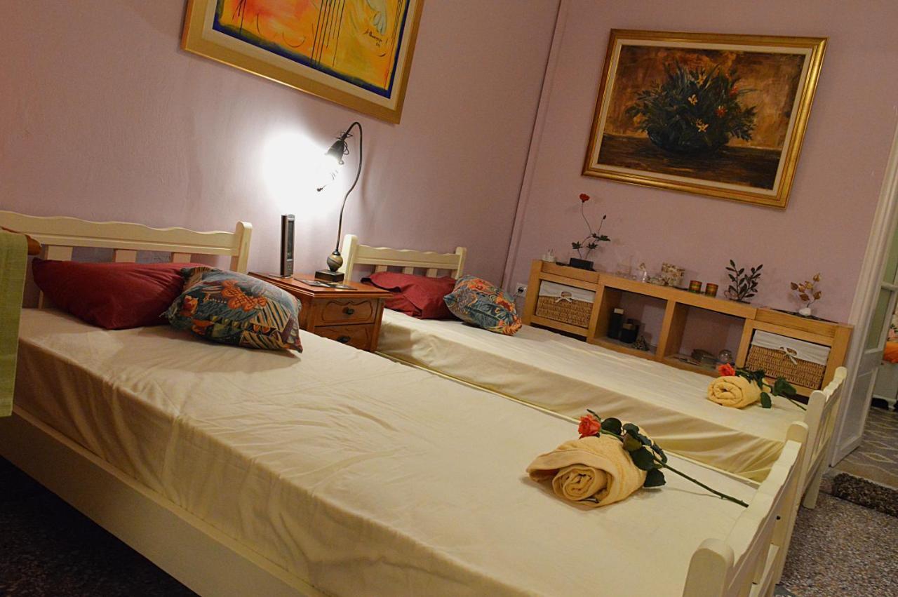 Pireas Port Next To Metro Artistic House Apartment Ngoại thất bức ảnh